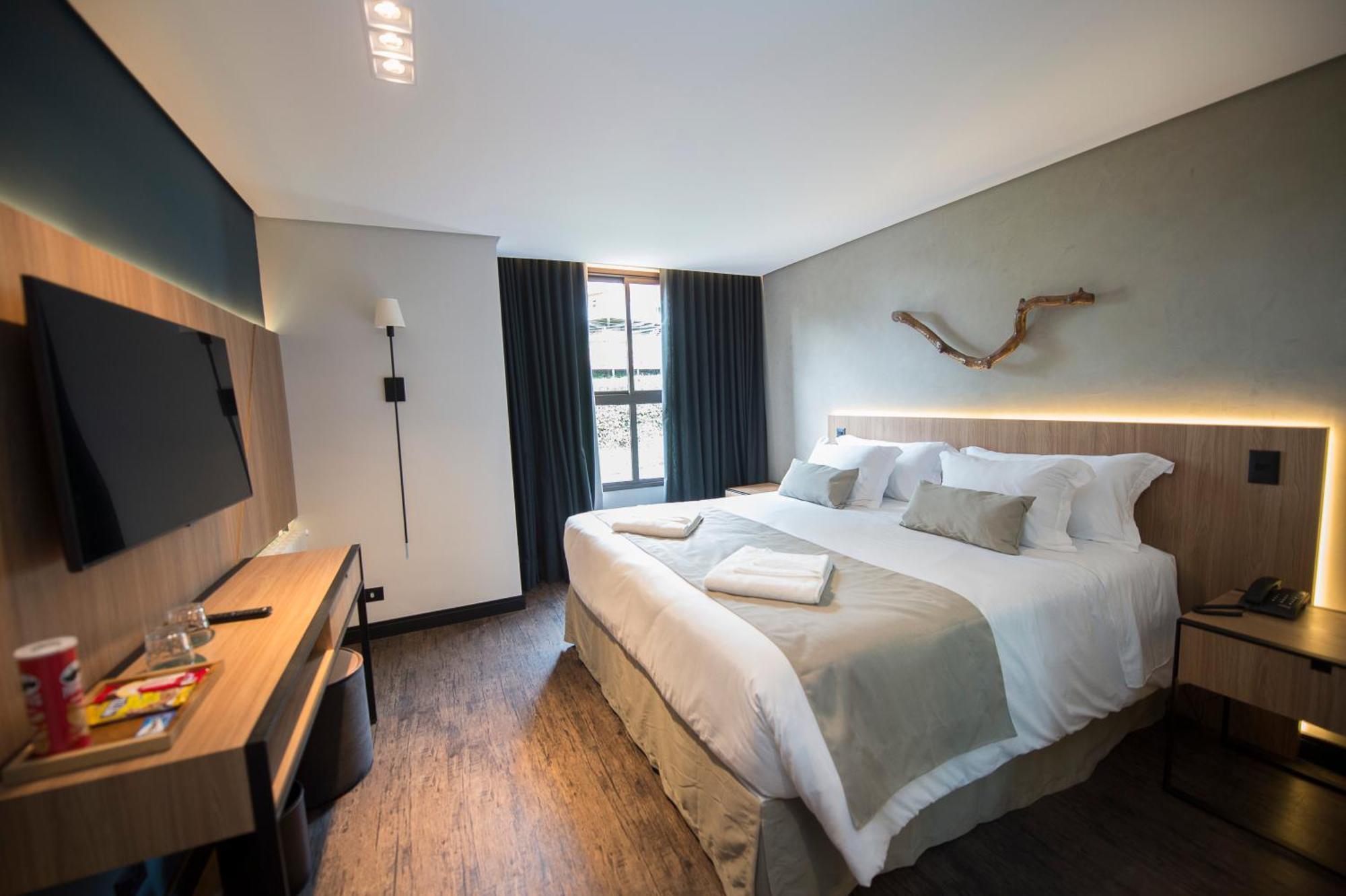 Pinot Hotel Campos do Jordão Екстериор снимка