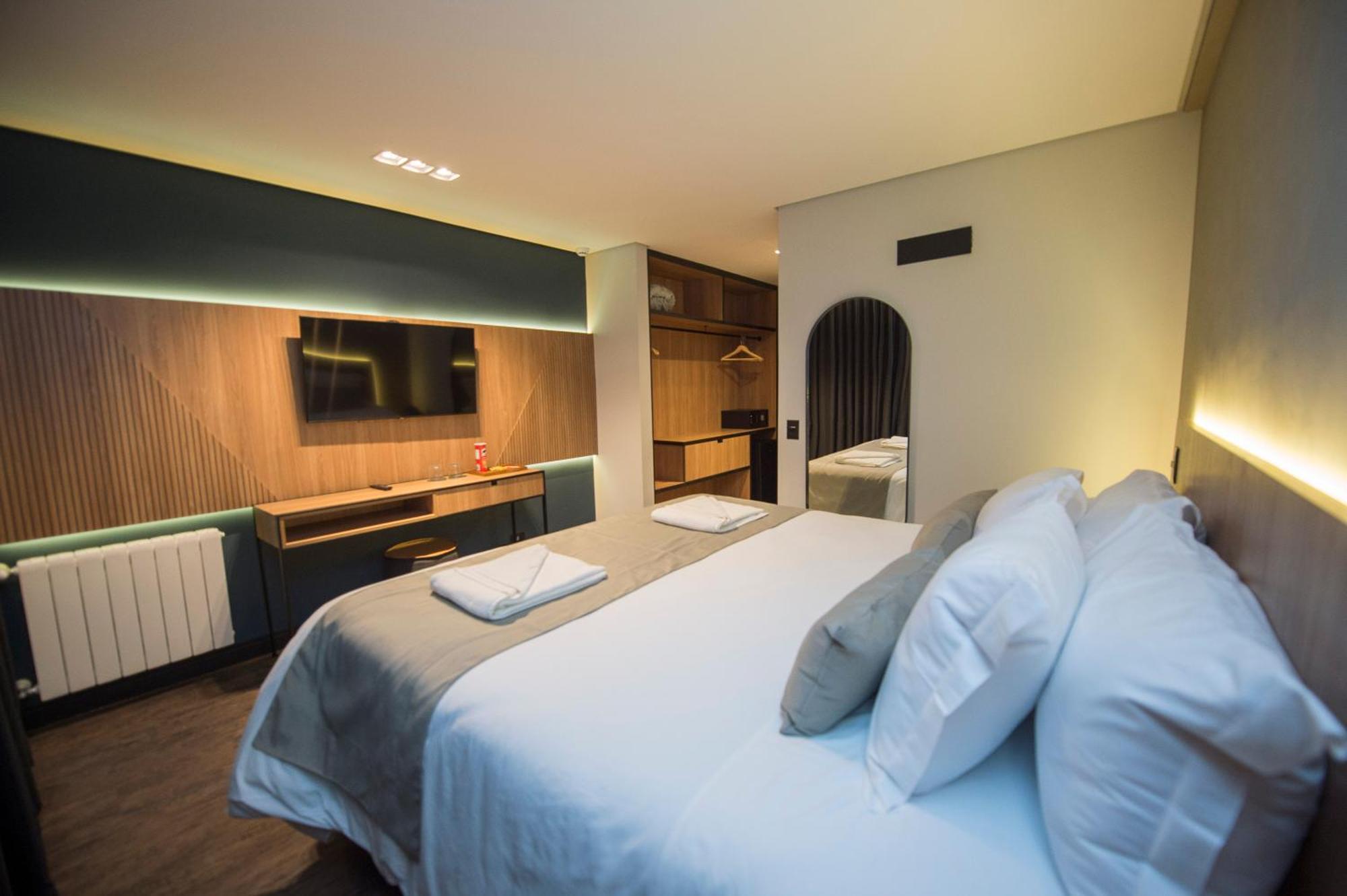 Pinot Hotel Campos do Jordão Екстериор снимка